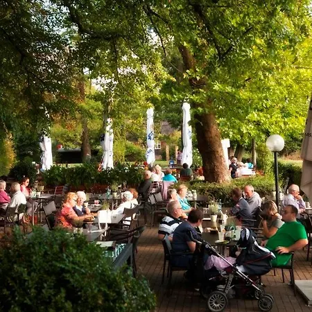 Hotel Jägerhaus In Esslingen 3*