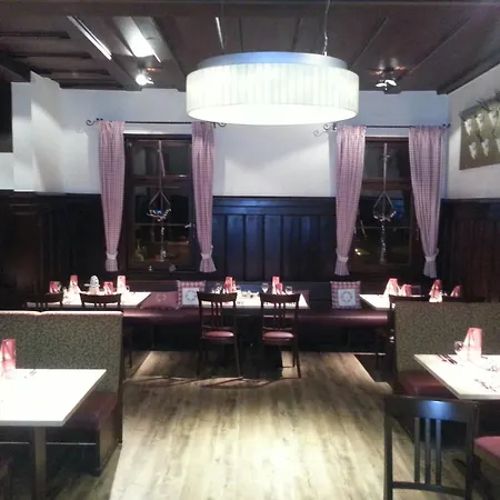 Jaegerhaus In Esslingen 3*
