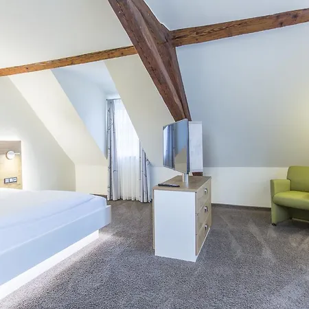 Hotel Jaegerhaus In Esslingen