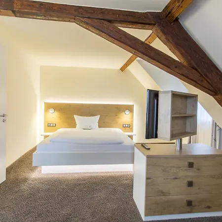 Jaegerhaus In Esslingen Otel