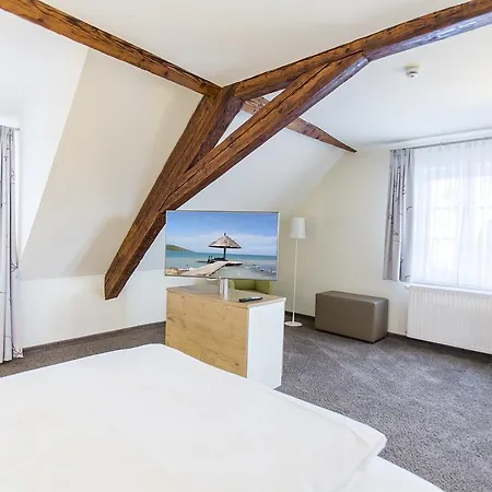 호텔 Jaegerhaus In Esslingen 3*