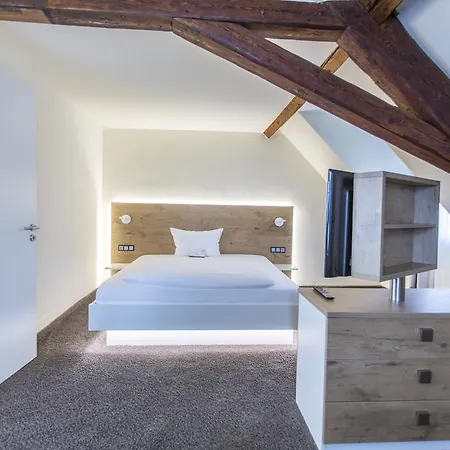 Jaegerhaus In Esslingen 3*